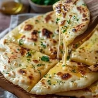 Cheesy Garlic Naan